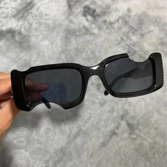 Women Sunglasses 2024 Trending Vintage Rectangle Notch Glasses Black Lenses - Picture 7 of 8